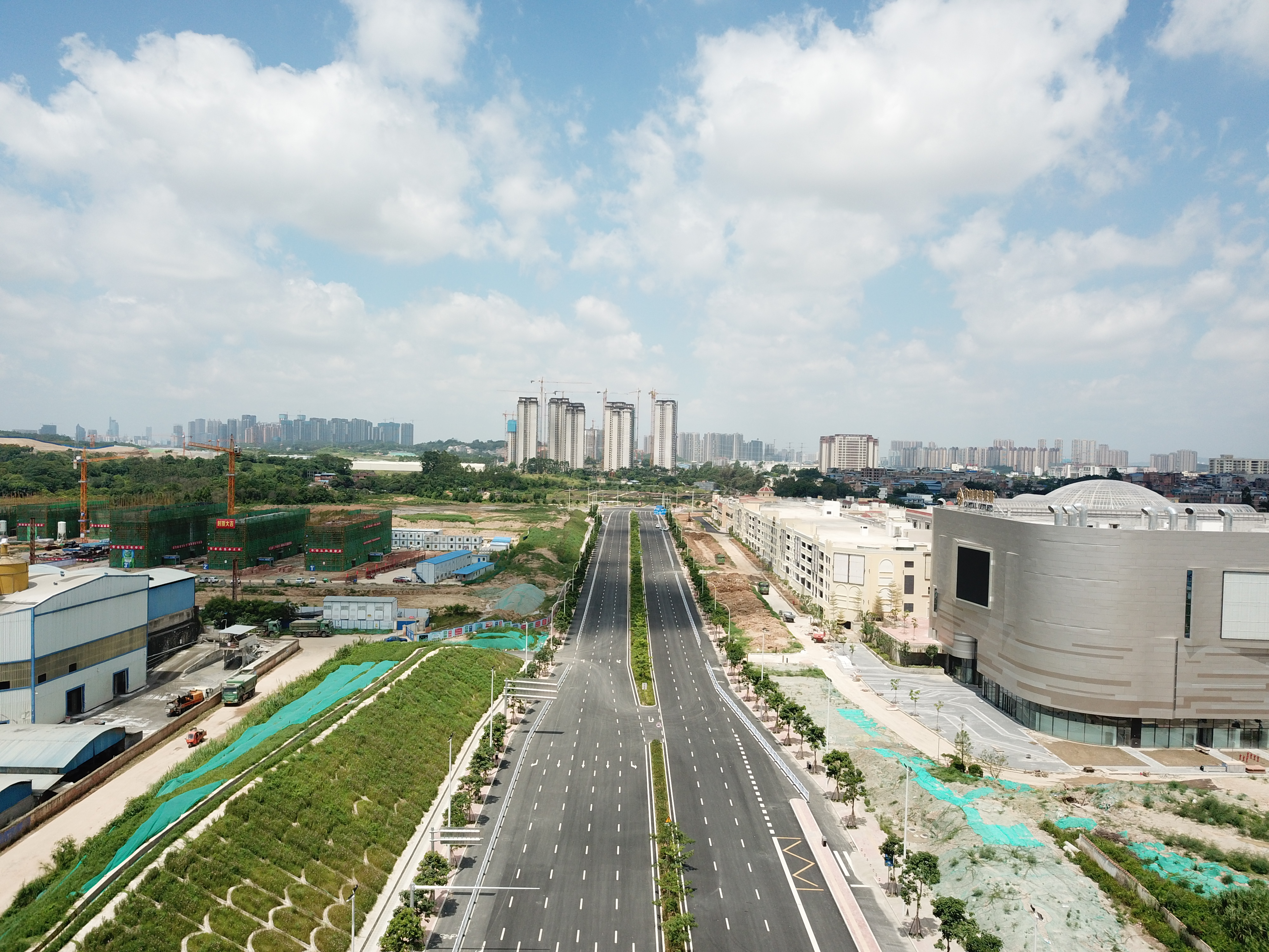 富申公司兩條道路榮獲南寧市建設(shè)工程優(yōu)質(zhì)結(jié)構(gòu)獎